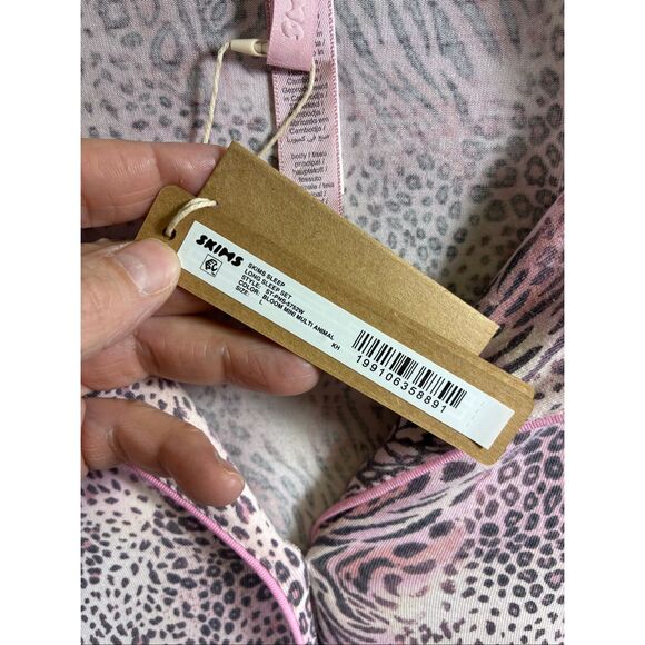 SKIMS NWT Sleep Long Sleeve Bloom Mini Multi Animal Print in Pink Various Sizes - Picture 9 of 13
